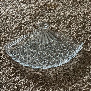 Elegant Crystal Fan-Shaped Decorative Accent